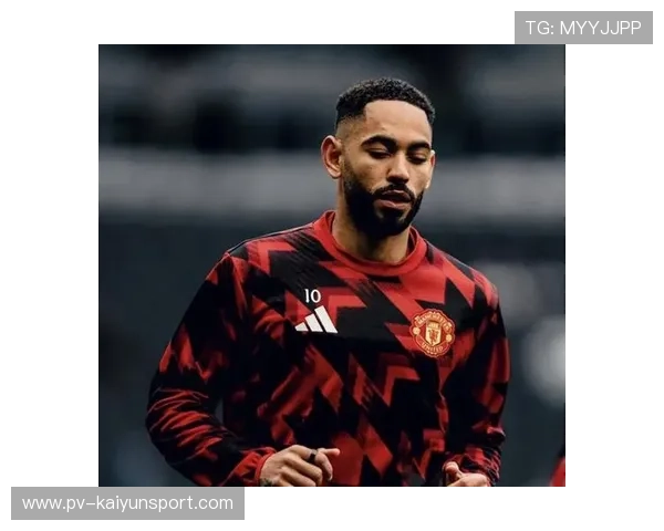 曼联反击犀利，终结对手不败金身，曼联反超